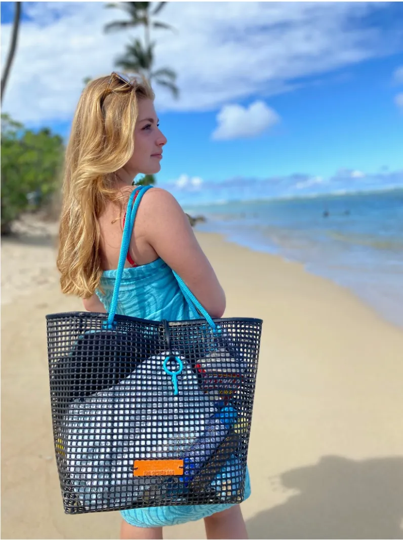 D The Oyster Beach Bag