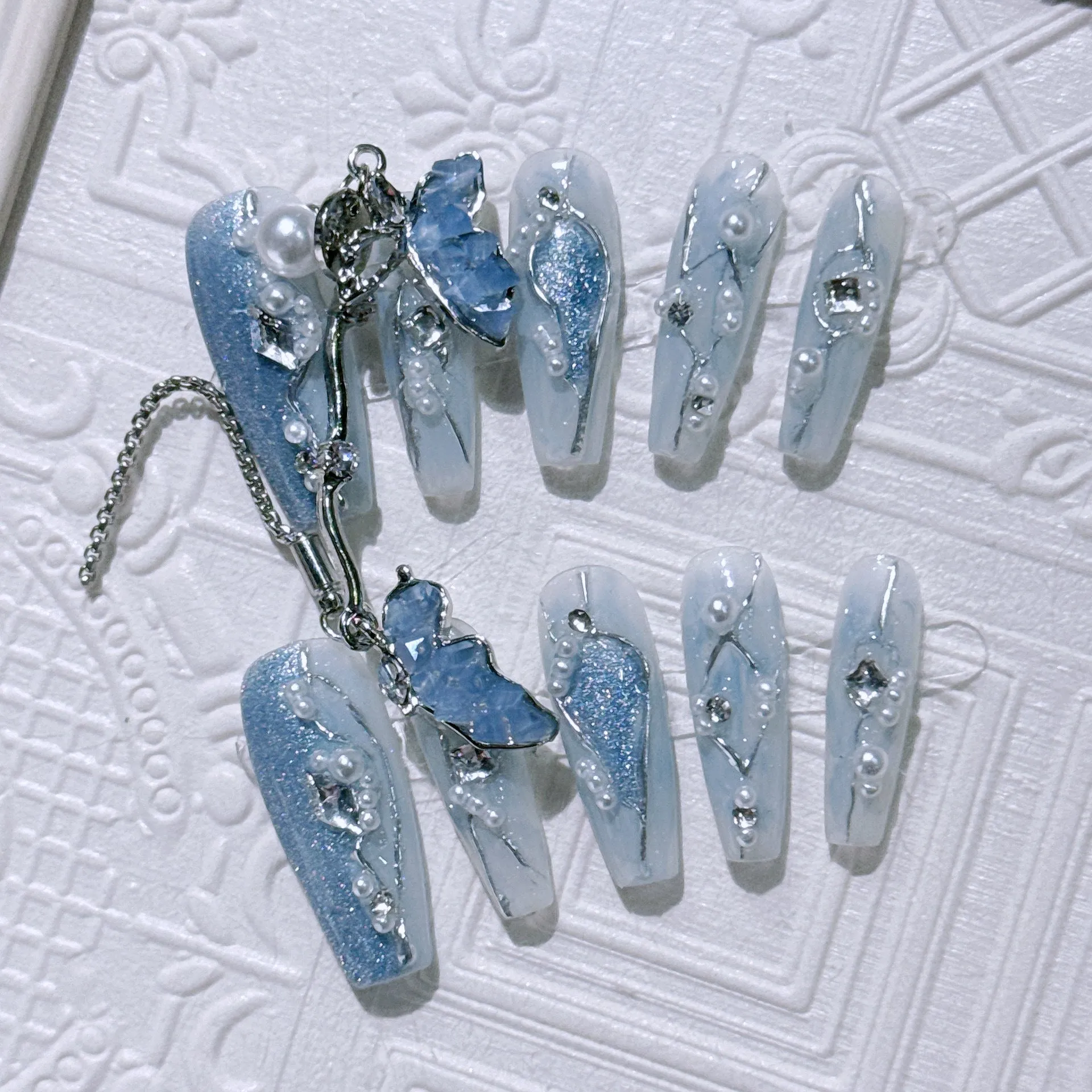 Hand-worn nails, spring cold, blue tears of the sea, high-grade hand white, new Chinese nail art