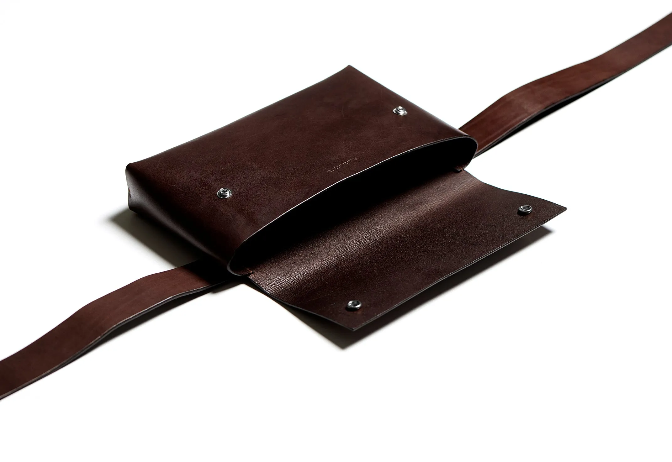 Leather bumbag: PETRINE (dark brown)