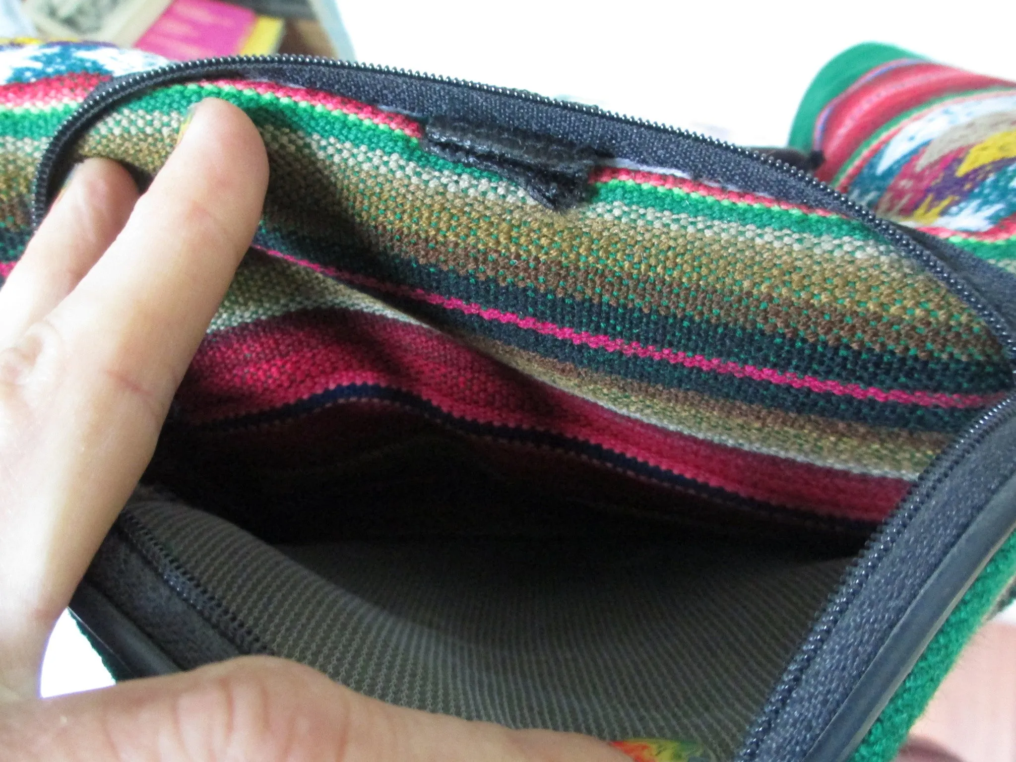 NEW Latin Rucksack Daytripper BACKPACK TRAVEL BAG SERAPE BLANKET RAINBOW