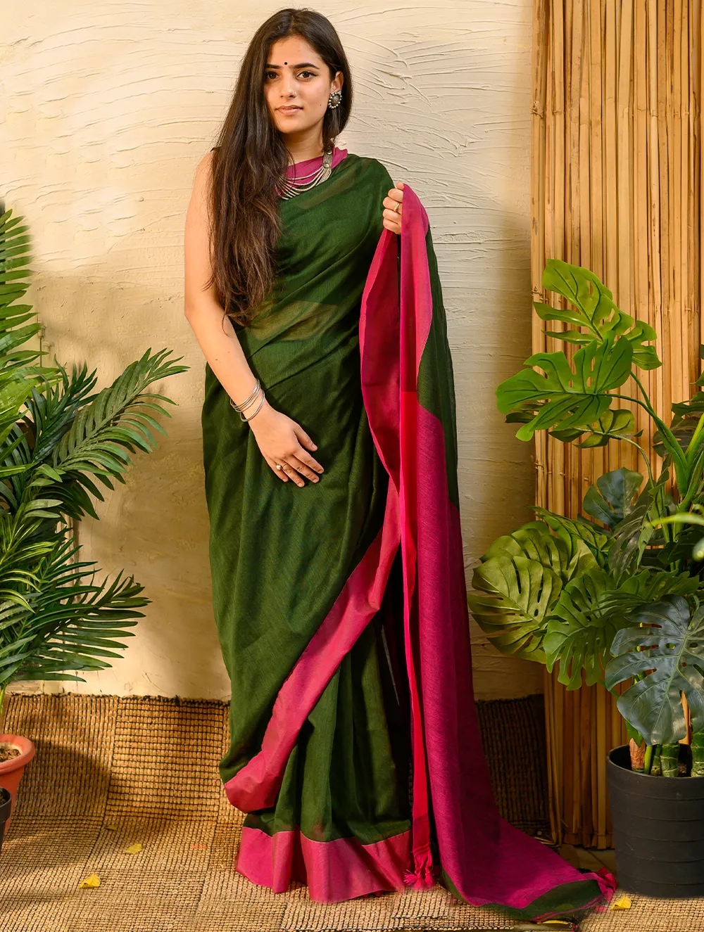 Soft & Striking. Pure Handwoven Linen Saree (With Blouse Piece) - Warm Green